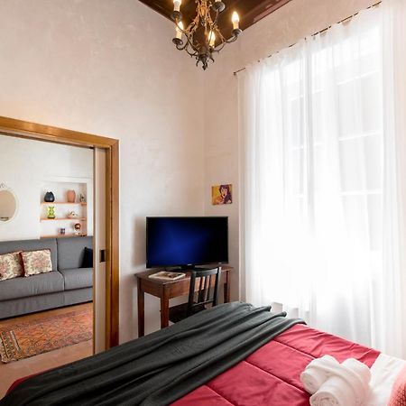 Apartmán Giglio House - Campo De' Fiori Řím Exteriér fotografie