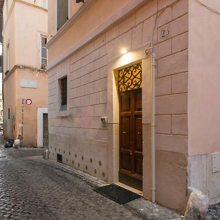 Apartmán Giglio House - Campo De' Fiori Řím Exteriér fotografie
