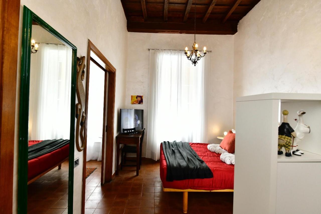 Apartmán Giglio House - Campo De' Fiori Řím Exteriér fotografie